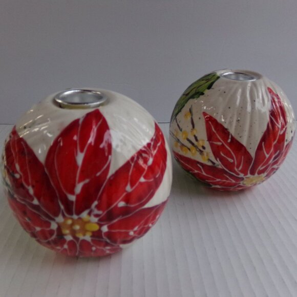 Vintage Christmas Bella Casa Ganz Ceramic Taper Candle Holders Poinsettia Shiny - Picture 3 of 15